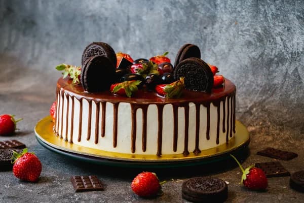 custom cake category image